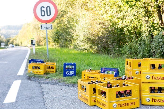 Rund 20 Kisten machten sich selbstständig.