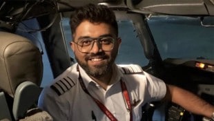 Der indische Pilot Smit Machchhar soll von seinem Kollegen mit einer Axt angegriffen worden ...