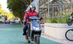 Seit dem heutigen Donnerstag, 1. Oktober, gelten neue Regeln für E-Mopeds (Symbolbild).