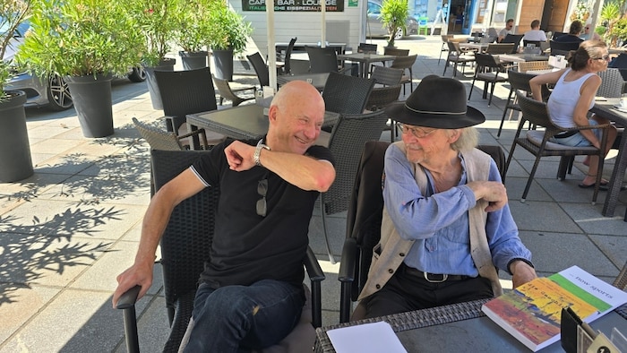 Eine Freundschaft, die ein Leben lang hält, diese verbindet den Literaturnobelpreisträger mit ...