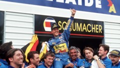 Vom Jungstar zum Champion: In der verrückten und tragischen Saison 1994 ging Schumis Stern in ...