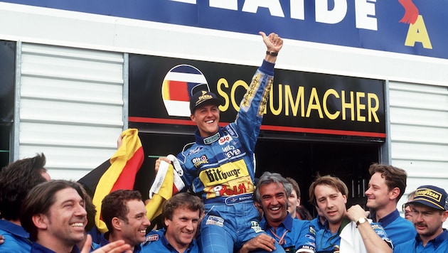 Vom Jungstar zum Champion: In der verrückten und tragischen Saison 1994 ging Schumis Stern in ...