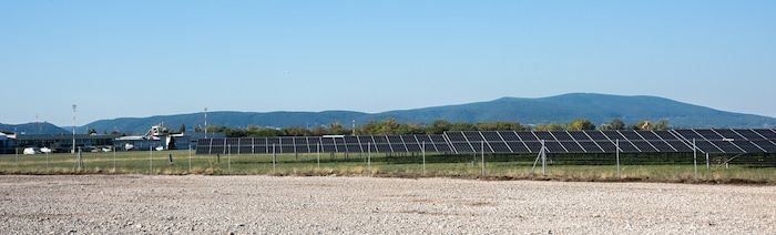 Überschüssiger PV-Strom vom angrenzenden Flughafen Bad Vöslau/Kottingbrunn wird in das neue ...