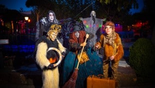 Schaurig-schöne Begegnungen: Bei „Fiesta de los Muertos“ verwandelt sich der Familypark in eine ...