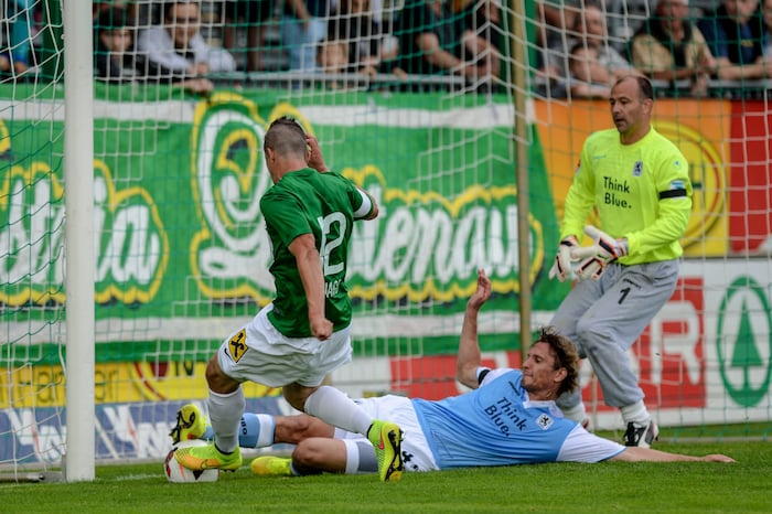 Auch 1860 München und Kultkeeper Gabor Kiraly (r.) liefen schon in Lustenau auf.