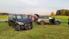 Insgesamt waren drei Autos involviert.