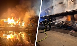 Das Flammeninferno zerstörte vier Wohneinheiten und zudem mehrere Autos.