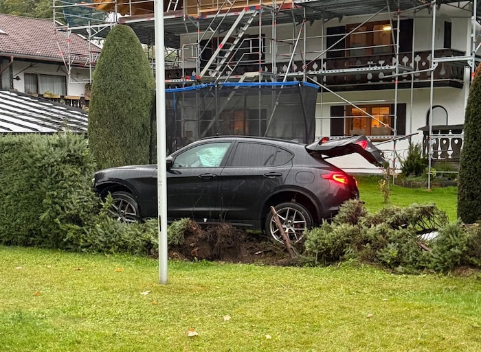 After the break-in in Innsbruck, the perpetrators managed to flee as far as Mittenwald, Bavaria, ...