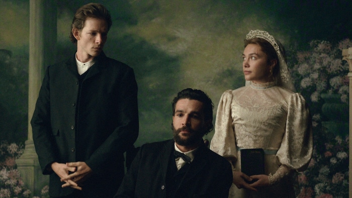 Adam (Abbott, M.) mit seinem Bruder Charles (Faist) und seiner Frau Cathys (Pugh).