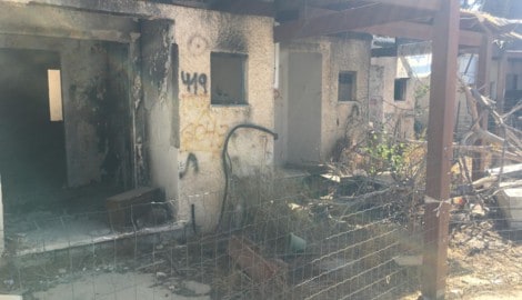 Im Kibbuz Kfar Aza sind die Spuren des Massakers weiterhin sichtbar. 