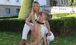 Vanessa Kovtun trauert um ihren Hund „Buddy“.