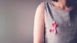 Die rosa Schleife zeigt Solidarität mit Brustkrebs-Patientinnen wie mir.