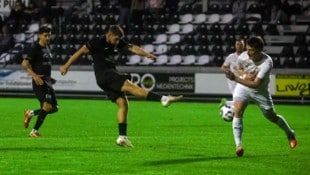 Marinko Sorda (M.) erzielte das 1:0 für Puch.