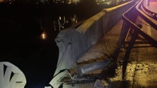 Die beschädigte Brücke durfte nach Inspektion durch die ukrainischen Behörden wieder freigegeben ...