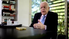 Im Terrassenzimmer des „Kreisky-Forums“: Franz Vranitzky beim Interview