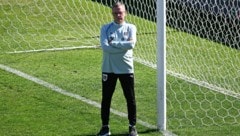 Ralf Rangnick beschwerte sich über den Rasen in Kosovo.