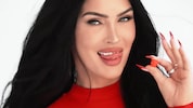 Megan Fox bringt neuerdings Männer mit einer kleinen roten Pille in Fahrt. 