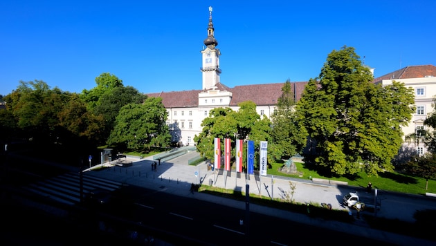 Im Linzer Landhaus wird ein Job frei.
