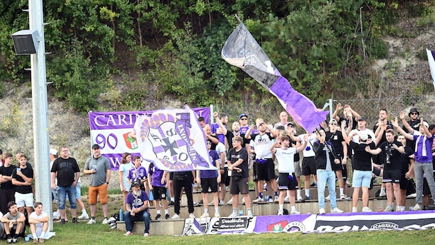 Die Fans der Austria Klagenfurt sind heute bei den WAC Amateuren zu Gast.