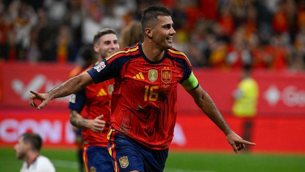 Rodri scored to make it 2-0.