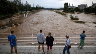 Teile Spaniens sind von schweren Unwettern mit heftigen Regenfällen heimgesucht worden.