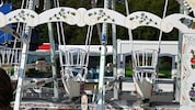 Ein WIesn-Mitarbeiter in München ist von einer Schiffsschaukel (Bild) am Kopf getroffen und ...
