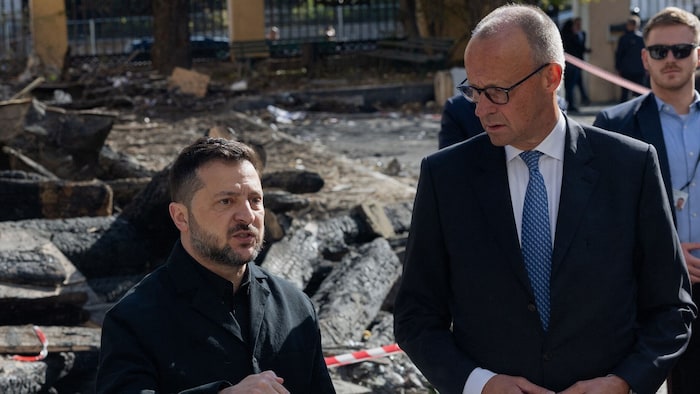 der ukrainische Präsident Wolodymyr Selenskyj und Deutschlands Bundeskanzler Friedrich Merz