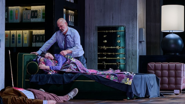 Düstere Ehekrise neben totem Therapeuten: Asmik Grigorian und Florian Boesch in Béla Bartóks ...