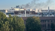 Bilder zeigen, wie dichter Rauch über Wien aufsteigt.