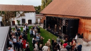 Hochzeitslocation und Gourmettempel: Das kammer5 feierte seine erste Erfolgsbilanz mit Freunden ...