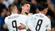Christoph Lang sicherte mit einem Kopfball noch den Punkt für Österreich. 