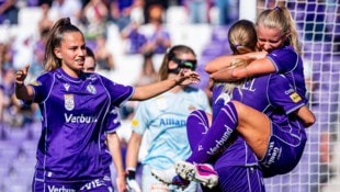 Riesenjubel bei Austrias Frauen nach dem Derby-Triumph.