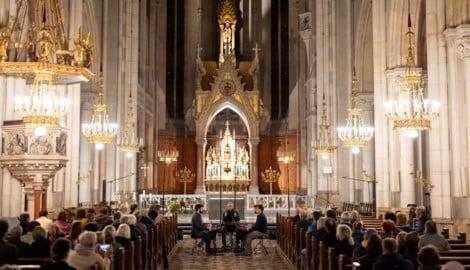 Auftakt in der Herz-Jesu-Kirche um Mitternacht