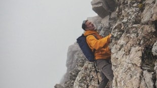 Die „Bergkrone“ testete die neue Arcterys Sperro SV Jacke beim Bergsteigen in den Karnischen ...