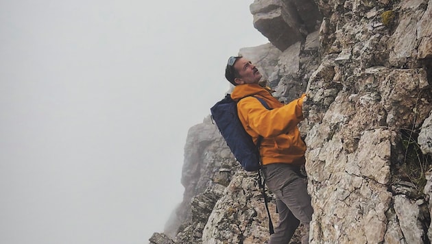 Die „Bergkrone“ testete die neue Arcterys Sperro SV Jacke beim Bergsteigen in den Karnischen ...