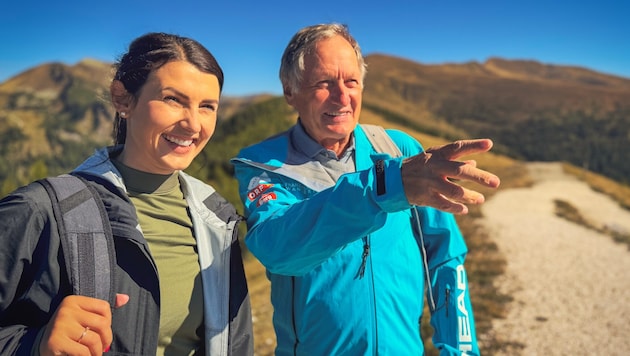Franz Klammer zeigt Ski-Weltmeisterin Stephanie Venier seine Kärntner Nockberge.