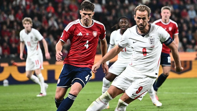 Englands Harry Kane (rechts) traf im Hinspiel gegen Tschechien.