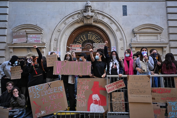 Die Jugendlichen wollen mit den Demos bessere Bedingungen an Schulen durchsetzen.