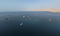 Mehr Schiffe wagen wieder die Durchfahrt durch die Straße von Hormuz. 