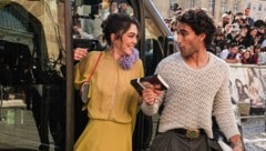 Mika Abdalla und Josh Heuston feierten bei der Fashion Week in Paris ihre große Liebes-Premiere!
