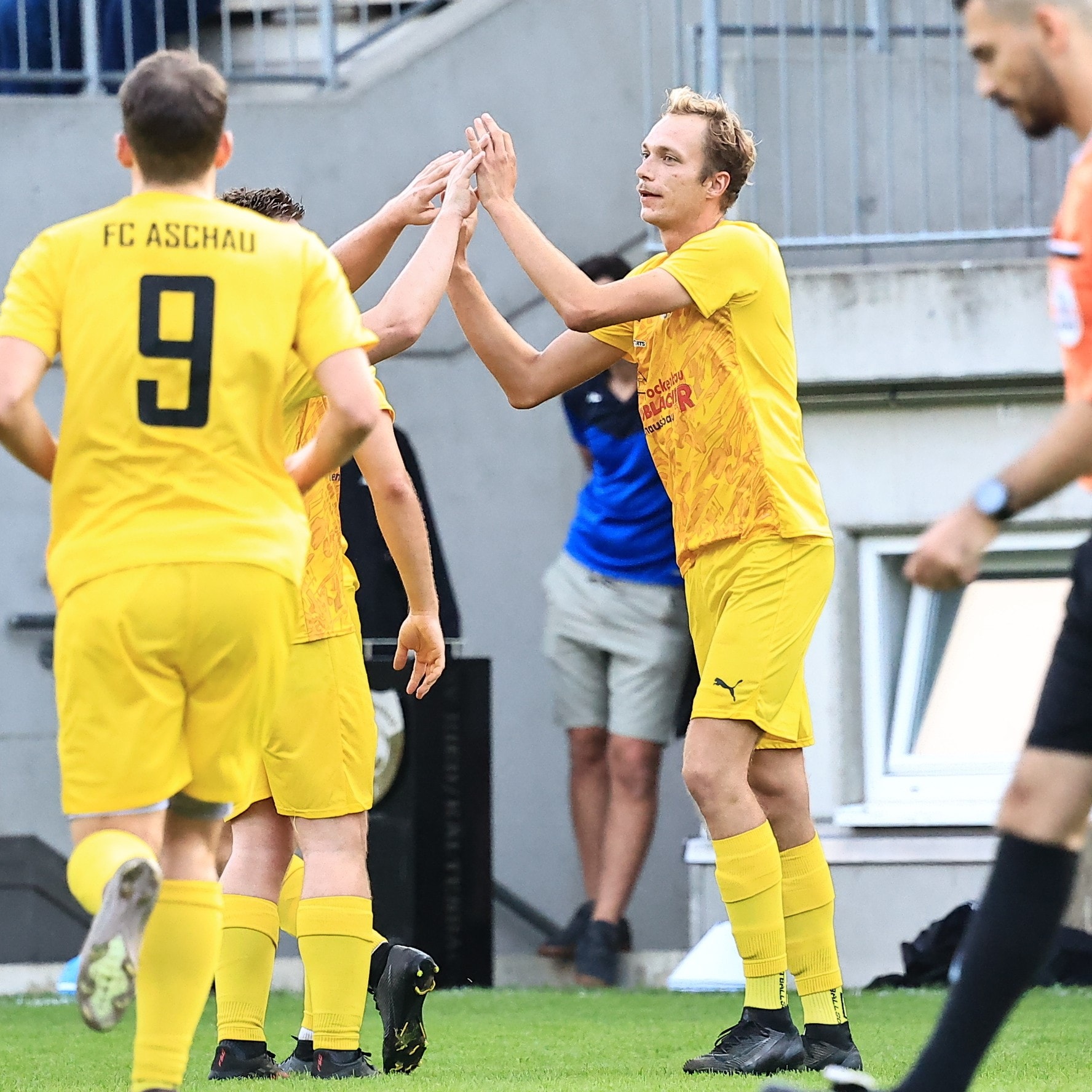 Mathias Leitner (r.) traf für Aschau zweimal.