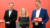 Die neue Dreier-Spitze in der SPÖ-Bundespartei bilden jetzt Philip Kucher, Eva-Maria Holzleitner ...