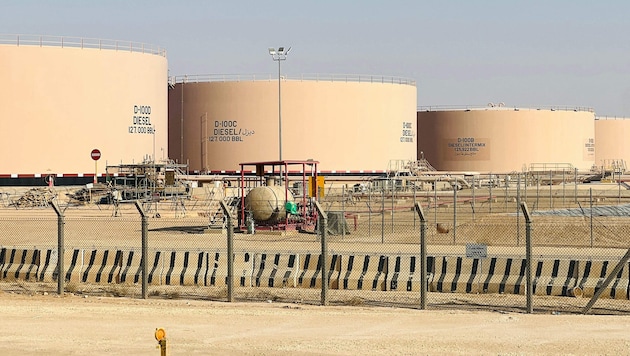 Ölspeicher in der Nähe des King Khalid International Airport in Riad