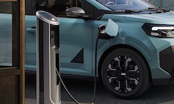 Der Anteil der E-Auto-Zulassungen steigt rapide.