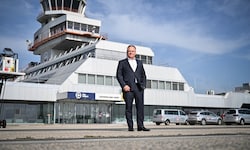 Jörg Ebbighausen ist neuer Chef des Linzer Flughafens mit seinen insgesamt rund 150 ...