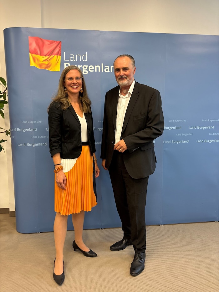 LH-Stv. Haider-Wallner (Grüne) und LH Doskozil (SPÖ) ziehen für ein Datencenter im Burgenland ...