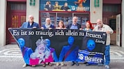 Kultur-Stadtrat Stephan Schimanowa, Vizebürgermeister Rainer Praschak, Bürgermeisterin Silvia ...