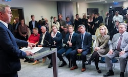 Bilder sagen mehr als 1000 Worte: ratlose Gesichter nach dem SPÖ-Krisengipfel.