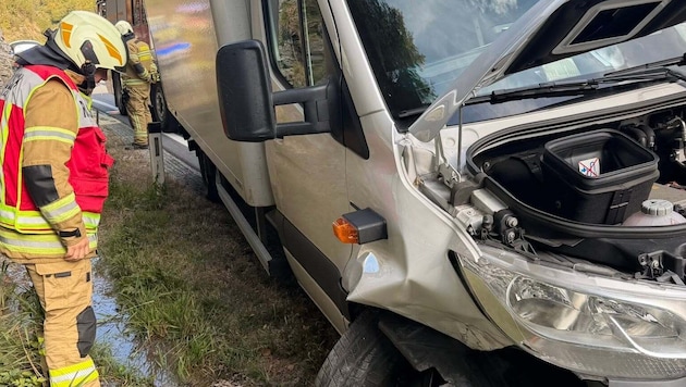 Das Fahrzeug musste abgeschleppt werden.
