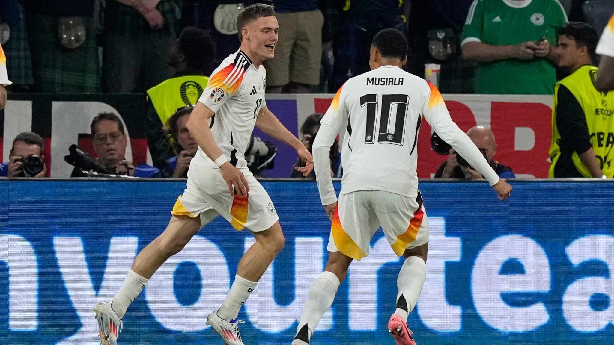 Mario Basler szerint dilemma jelentkezik a DFB-nél Wirtz és Musiala közös szerepeltetése miatt